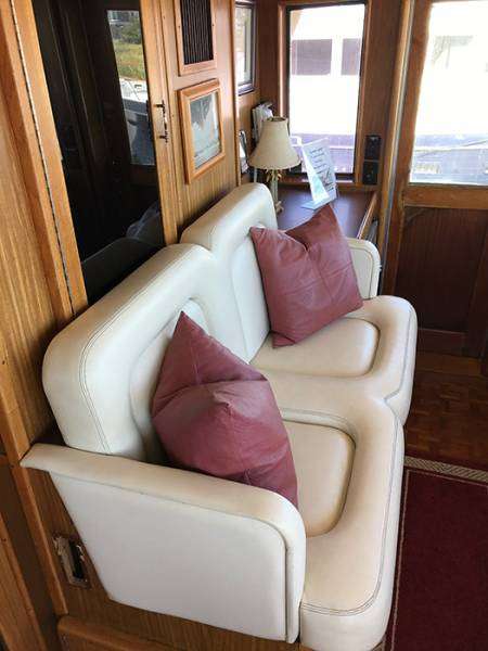 Pilot House Seating